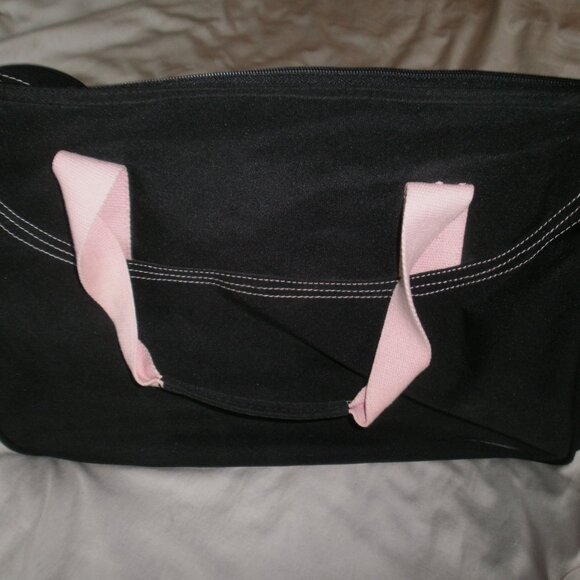 Adidas womens Black And Pink Lettering Gym duffle Bag - Picture 9 of 9